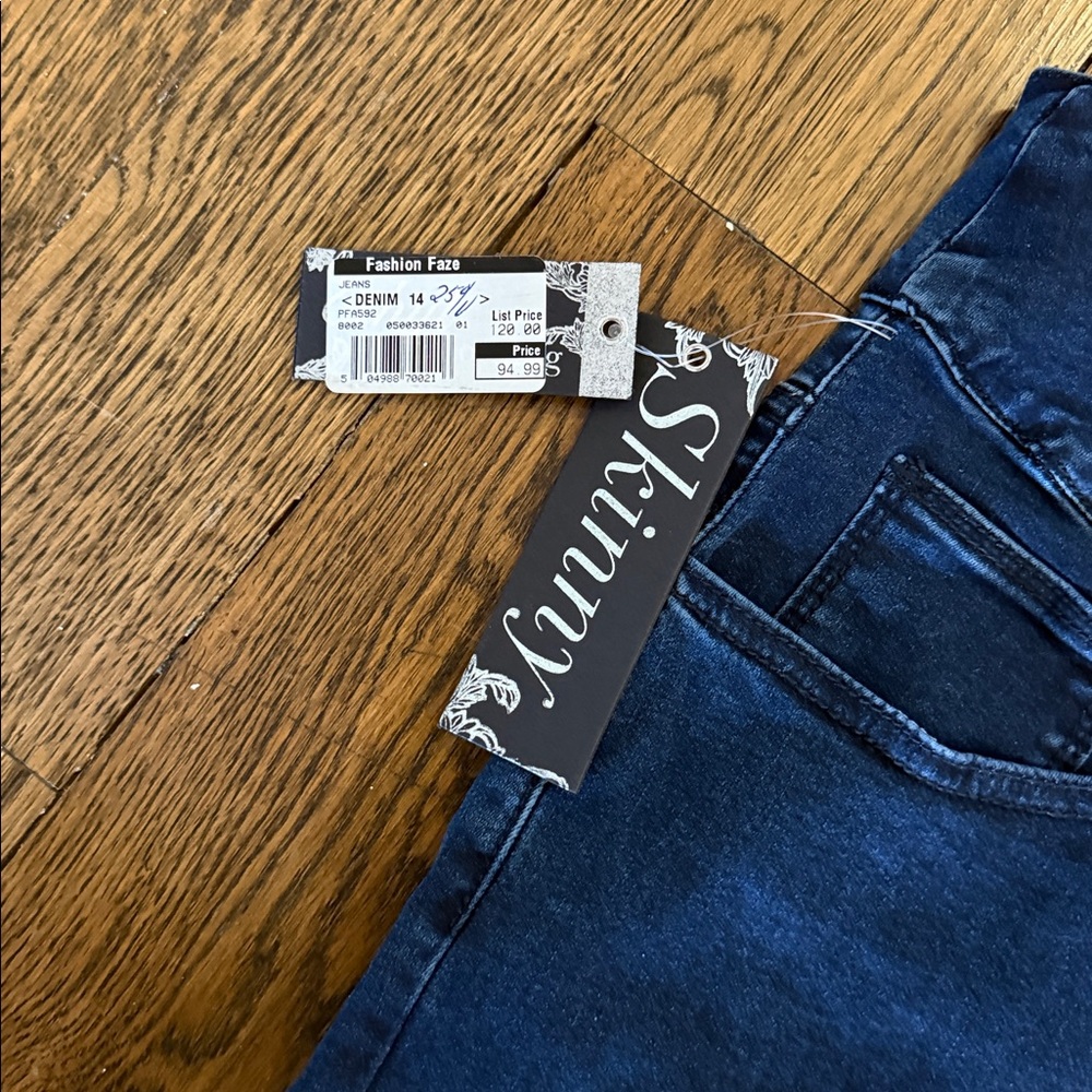 Ethyl Dark Blue Skinny Jeans with Frayed Hem - Picture 2 of 4